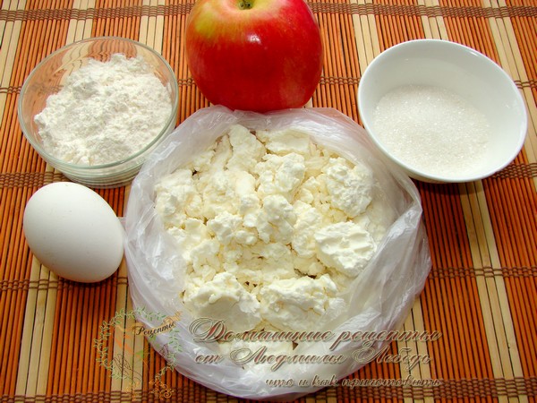 Как приготовить сырники из творога. Сырники с яблоком